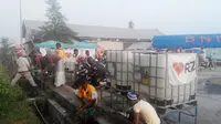 RZ (Rumah Zakat) menyediakan fasilitas air bersih untuk keperluan bersuci para pengungsi Rohingya