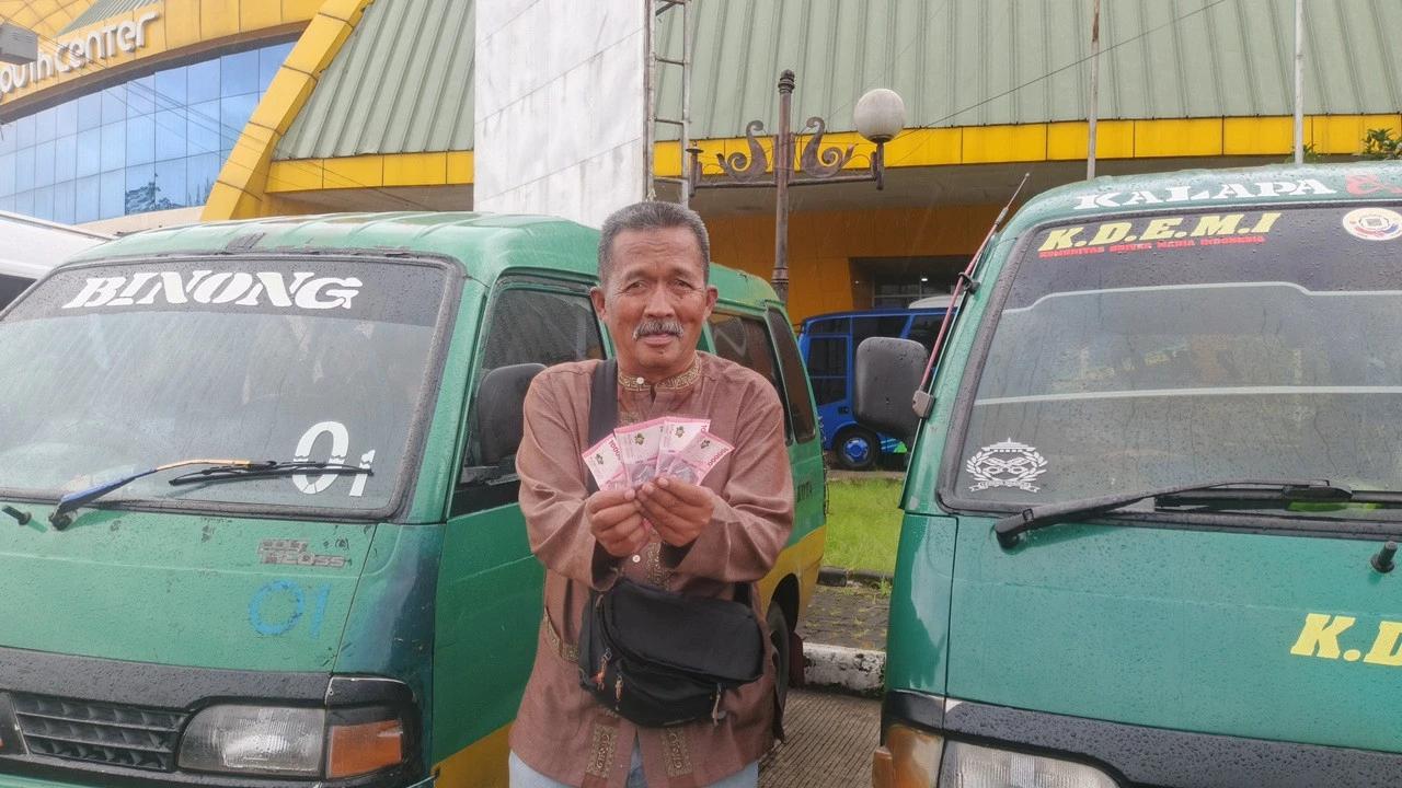 Girangnya Sopir Angkot di Bandung Dapat Kompensasi Libur Narik di Tahun Baru 2026