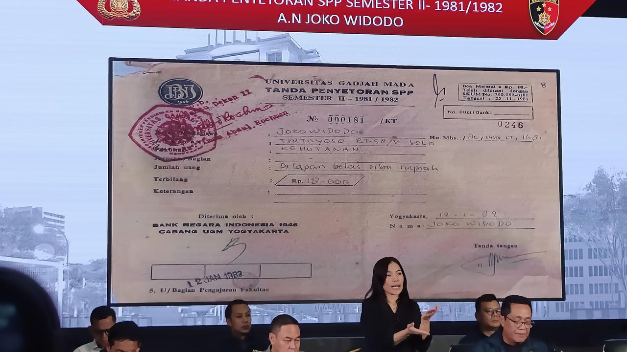 Bareskrim perlihatkan ijazah Jokowi