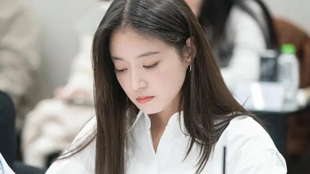 Tegas! Lee Se Young Tempuh Jalur Hukum pada Penyebaran Hoax dan Komentar Jahat