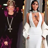 Kardashian membeli perhiasan tersebut tahun lalu seharga $197.453 atau sekitar Rp3 miliar. [IG: @diamond_world_magazine].