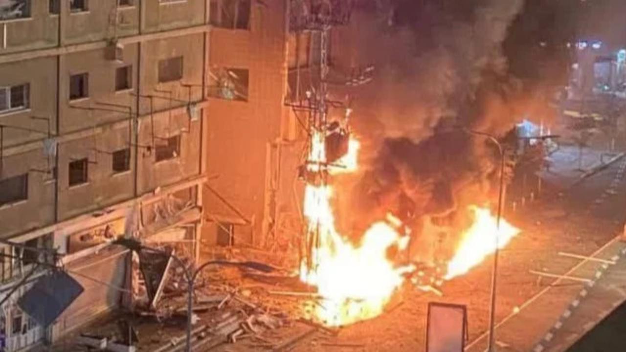 Tel Aviv Membara, Hizbullah Luncurkan 340 Rudal Hantam Target Militer ke Israel