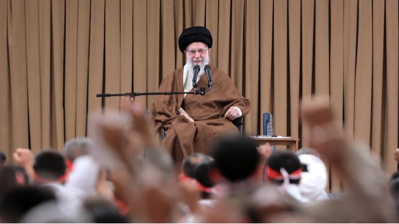 Ayatullah Ali Khamenei Sebut Penangkapan Saja Tidak Cukup, Netanyahu Harus Dihukum Mati
