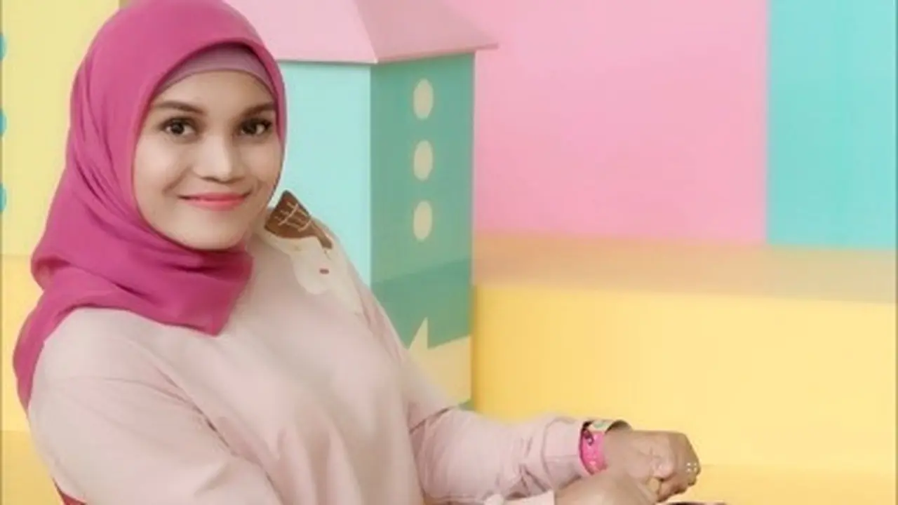 Momfluencer Rosni Ardiawinati