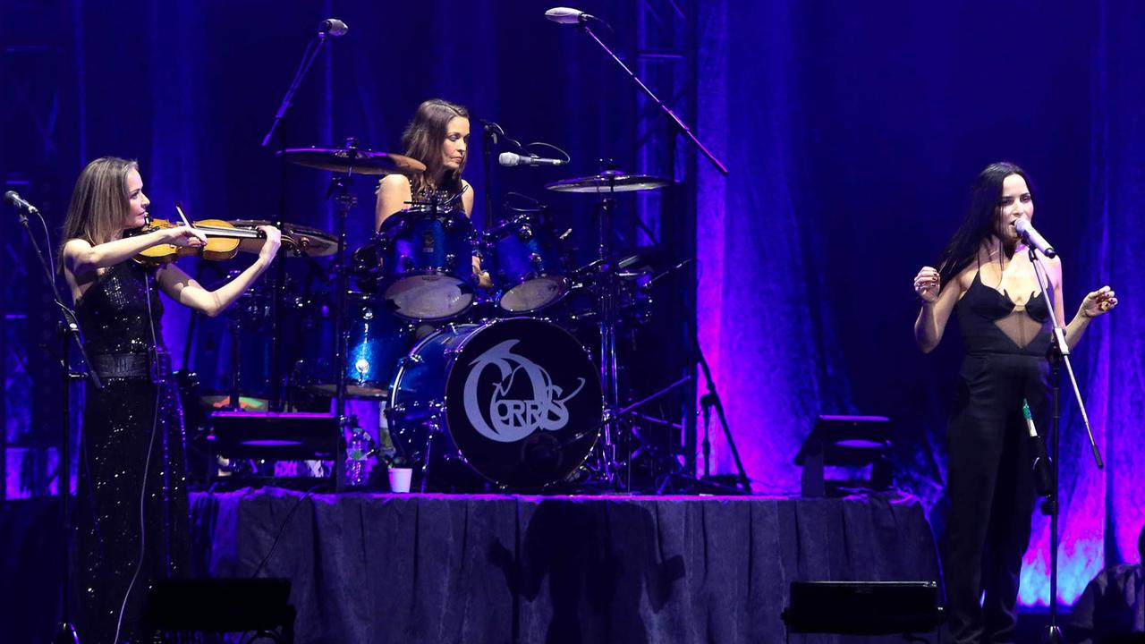 Konser Penuh Cinta The Corrs di Jakarta
