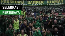 Berita video momen selebrasi pemain Persebaya Surabaya dengan ribuan Bonek Mania setelah pertandingan semifinal Liga 2 2017 melawan Martapura FC 3-1 di Stadion Gelora Bandung Lautan Api, Bandung, Sabtu (25/11/2017).