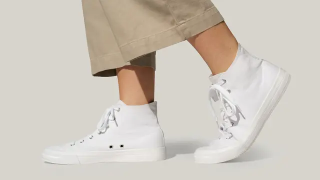 sepatu kanvas