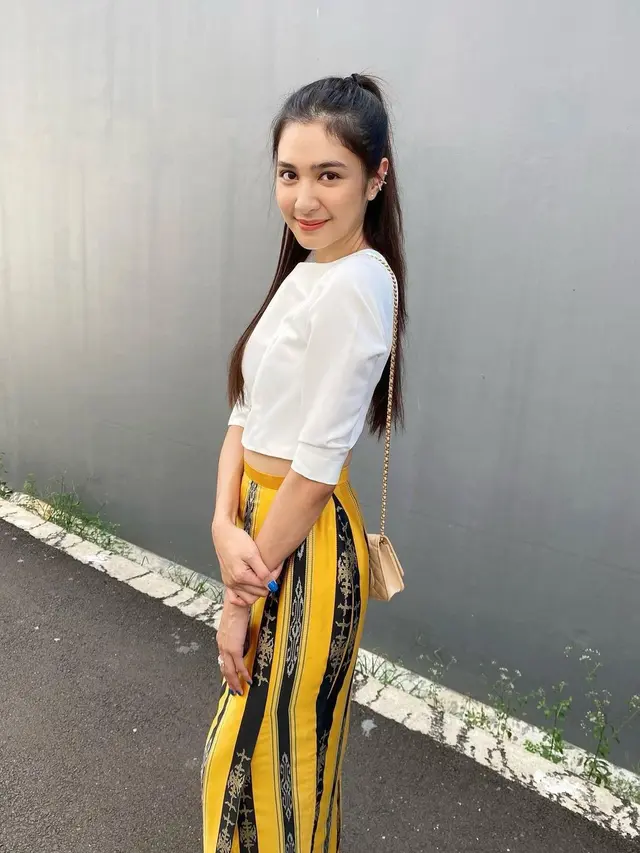 [Fimela] Mikha Tambayong