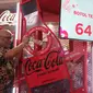 Coca-Cola membuka gerai bertema "Dari Botol Jadi Botol" di Jakarta Fair Kemayoran (JFK) 2024