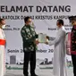 Gubernur DKI Jakarta Anies Baswedan melakukan peletakan batu pertama pembangunan Gereja Katolik Damai Kristus di Duri Selatan, Jakarta Barat. (@aniesbaswedan)