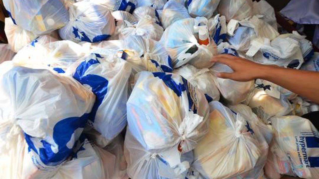 Jelang puasa, warga serbu sembako murah