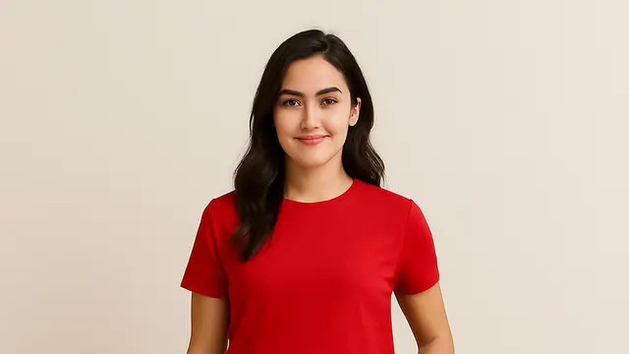 Atasan Merah Cocok dengan Bawahan Warna Apa untuk Acara 17 Agustus 1945 HUT RI ke-80