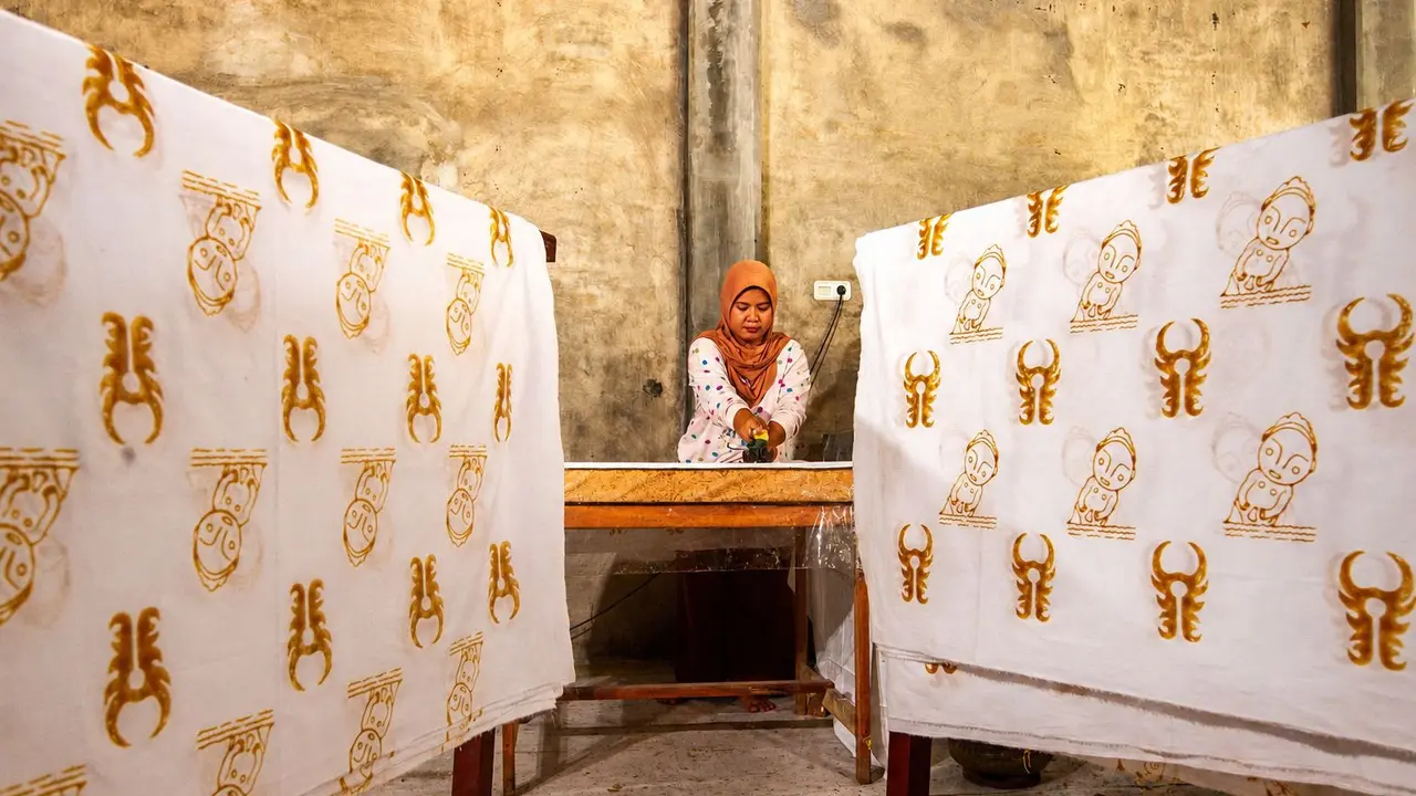 Merawat Hutan Ranjuri Sigi Lewat Batik Valiri