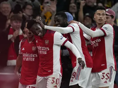 Arsenal lolos ke babak perempatfinal Carabao Cup 2021/2022 usai menang 2-0 atas Leeds United pada putaran keempat di Emirates Stadium, Selasa (27/10/2021). Dua gol kemenangan The Gunners tercipta lewat sundulan kepala Calum Chambers dan sepakan Eddie Nketiah. (AP/Matt Dunham)