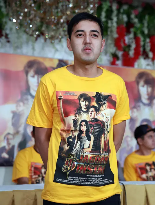 Kemal yang pernah terlibat dalam film ‘Comic 8’ merasa jika film terbarunya ini lebih menegangkan. "Ini parah banget, pakai sling-sling sampai 'masa depan' gue ketarik-tarik gitu. Comic 8 aja nggak pakai ginian," ujar Kemal. (Deki Prayoga/Bintang.com)