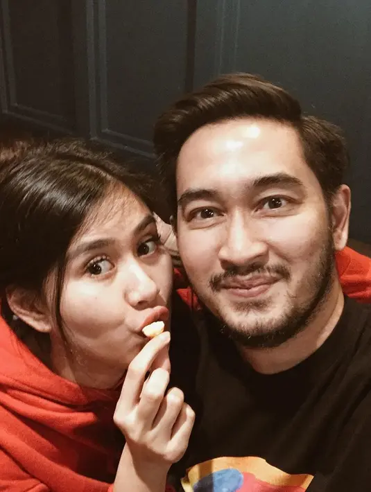 Syahnaz Sadiqah dan Jeje Govinda (Instagram/ritchieismail)