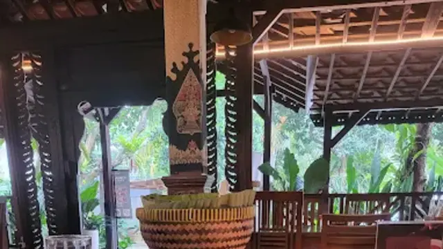 Rumah Makan Jati BSD / Gmaps HMS Kurust
