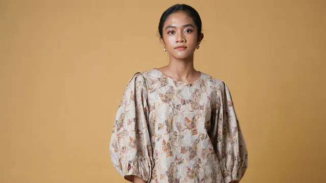 Model Baju Batik Atasan Modern Simple