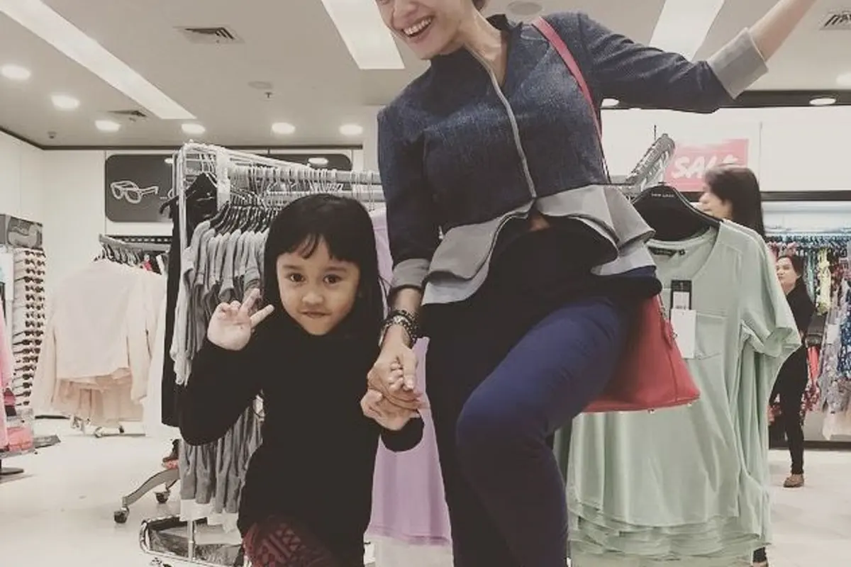 Masayu Anastasia 