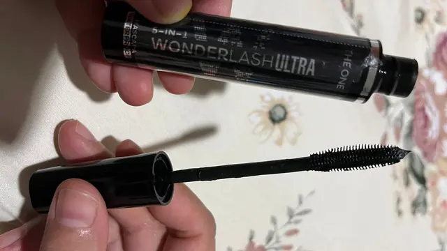 Review The One 5-in-1 Wonder Lash Ultra Mascara Waterproof Oriflame