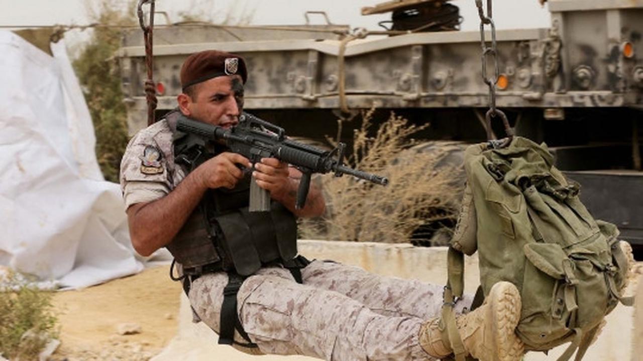 Mengintip latihan ekstrem tentara Lebanon yang bikin merinding