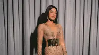 Priyanka Chopra menghadiri Billboard Music Awards 2021, Minggu malam, 23 Mei 2021, waktu Los Angeles, Amerika Serikat. (dok. Instagram @priyankachopra/https://www.instagram.com/p/CPPGHidtDtC/)