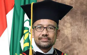 Akhmad Muzakki Diberhentikan dari Jabatan Rektor UIN Surabaya