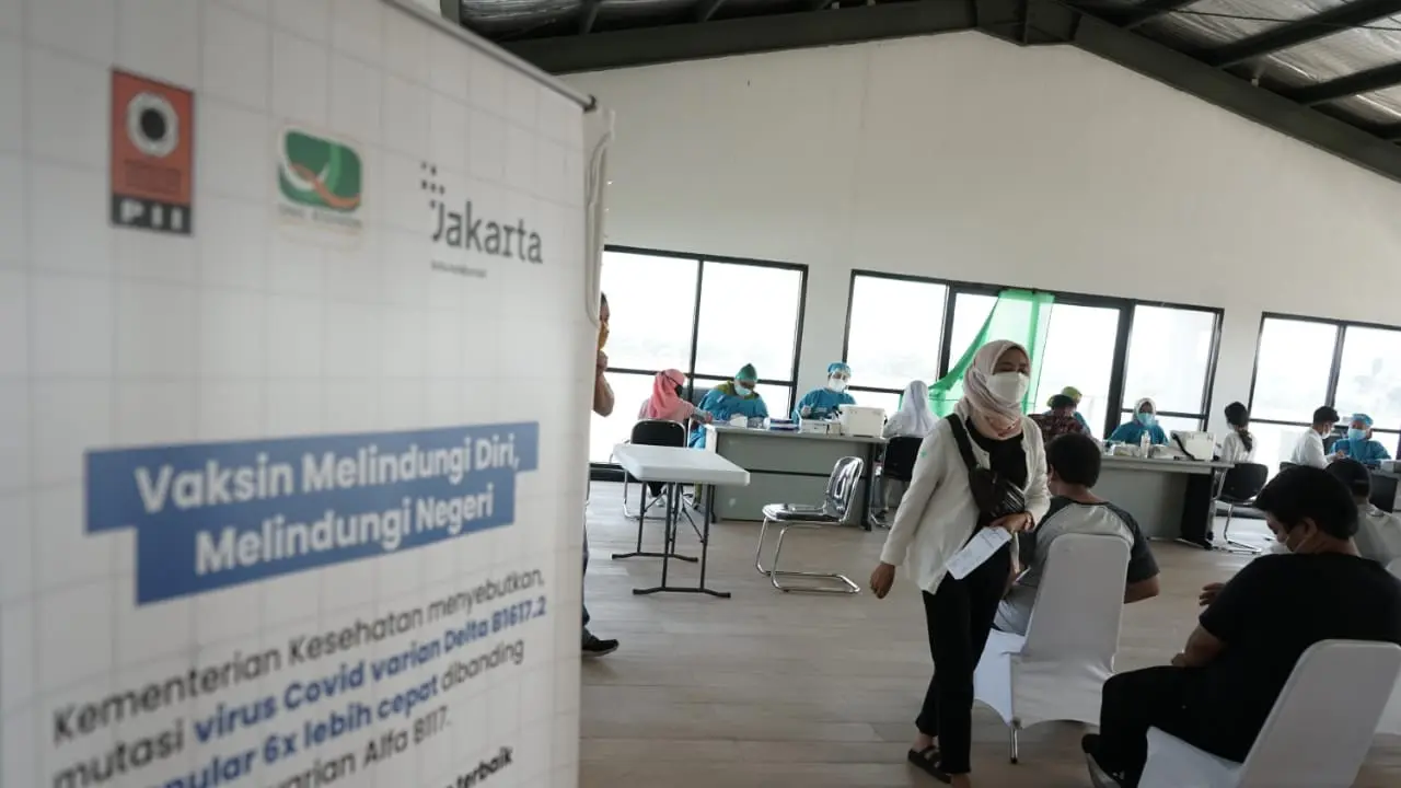 Sentra Vaksinasi Persatuan Insinyur Indonesia (PII).