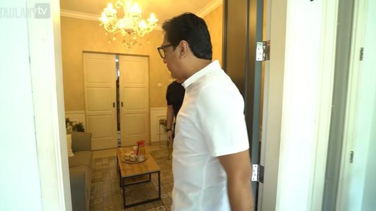 6 Potret Ruang Tamu Mini Rumah Ferry Maryadi, Inspirasi Gaya Klasik Minimalis