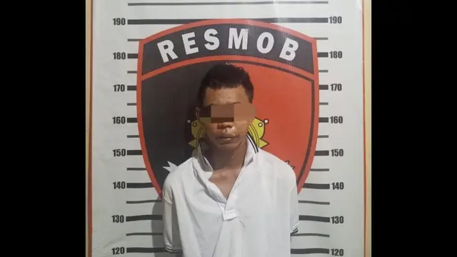 Pelaku begal berinisial RI, diringkus polisi di Lampung Utara.