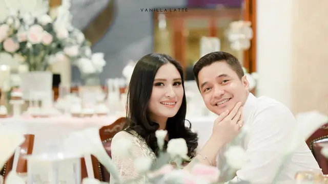 7 Potret Pesta Ulang Tahun Angbeen Rishi ke-23, Mewah dan Bernuansa Putih