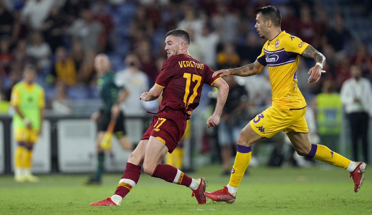 Jordan Veretout. Gelandang berusia 28 tahun yang kini memasuki musim ke-3 bersama AS Roma ini telah mencetak 3 gol. Di pekan pertama ia mencetak 2 gol saat menang 3-1 atas tim tamu Fiorentina. Pada pekan kedua ia mencetak 1 gol saat menang 4-0 atas tuan rumah Salernitana. (Foto: AP/Gregoria Borgia)