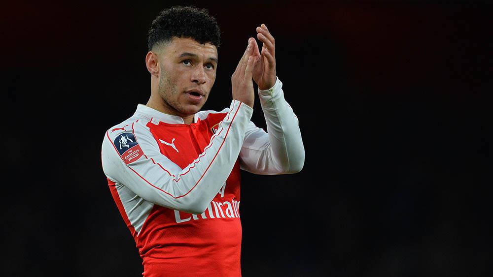 Alex Oxlade-Chamberlain bergabung dengan Arsenal di usia 17 tahun. (AFP/Glyn Kirk) 