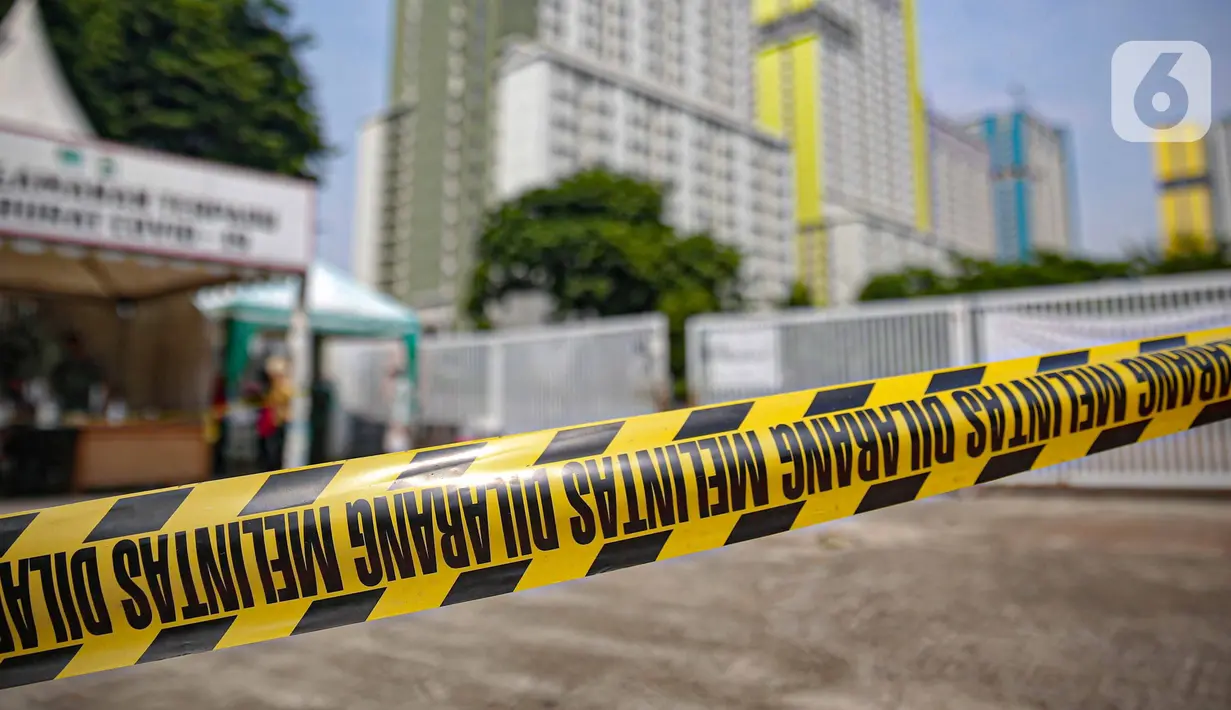 Suasana di RSDC Wisma Atlet Kemayoran, Jakarta, Jumat (17/15/2021). Koordinator humas RSDC Wisma Atlet Kolonel Mintoro Sumego mengatakan, dengan adanya lockdown ini, pihaknya masih mempertimbangkan menerima pasien Covid-19 melalui pembatasan yang ketat. (Liputan6.com/Faizal Fanani)