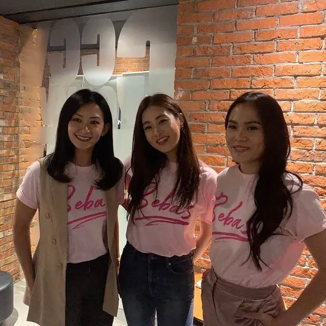 Kang Sora dan Sheryl Sheinafia serta Susan Bachtiar (Instagram/ reveramess_)
