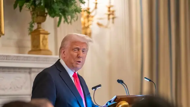 Presiden Amerika Serikat Donald Trump dalam acara buka puasa bersama di Gedung Putih pada Kamis, (27/3/2025).
