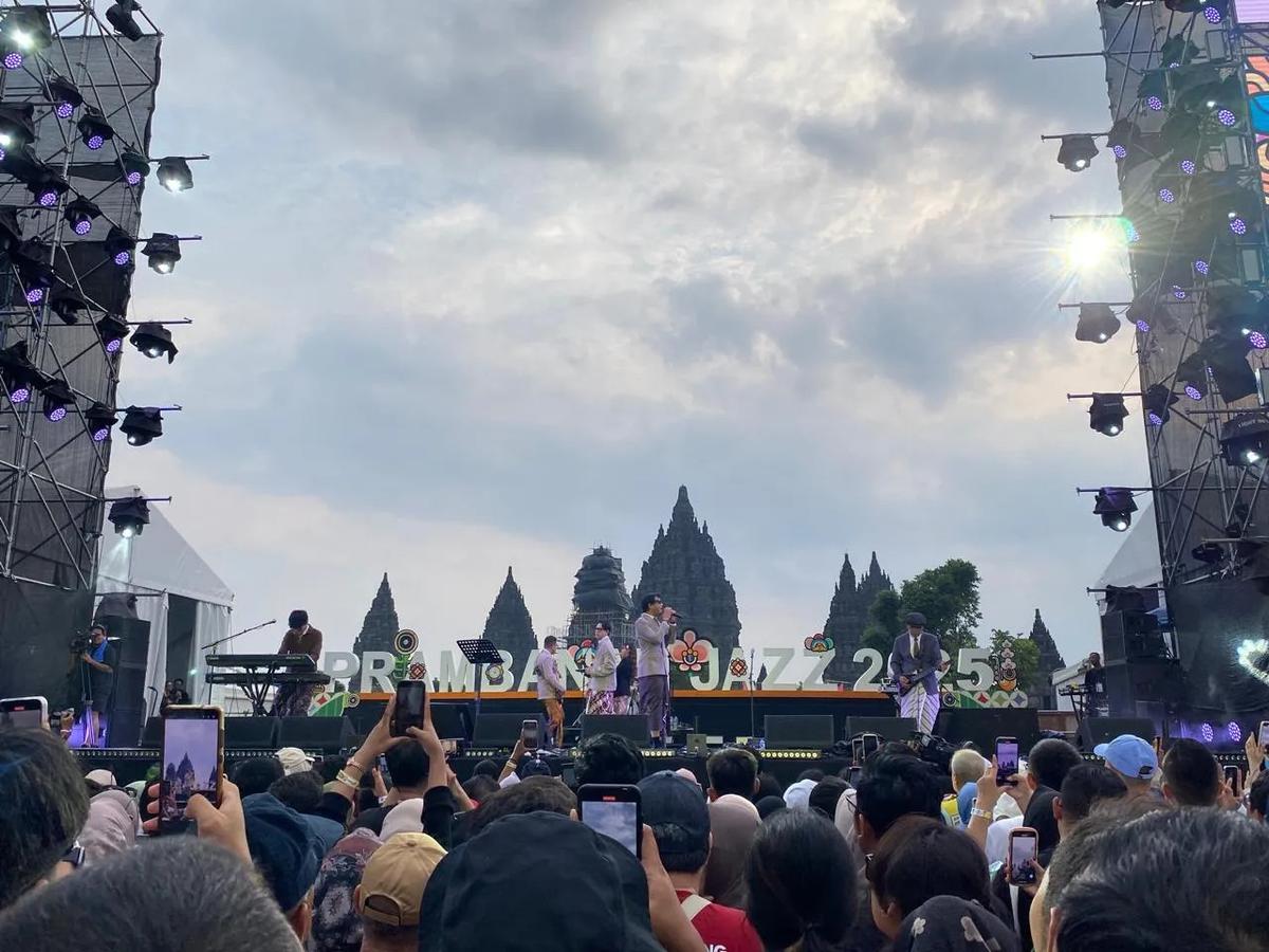 Dari Lagu Patah Hati hingga Gamelan, Prambanan Jazz Padukan Line Up Gen Z hingga Para Legend