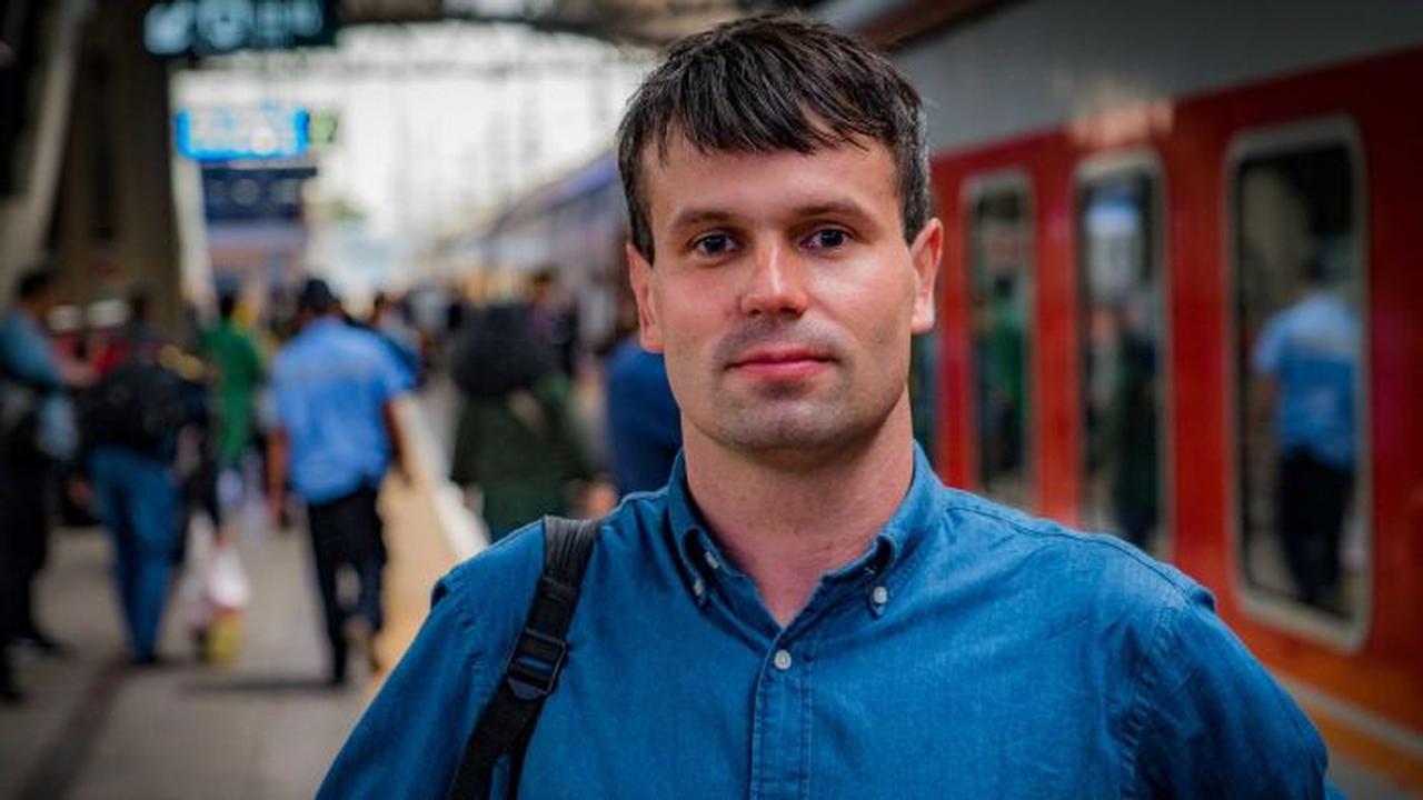 Matt Kulesza menjadi pemandu wisata dengan rute dari China ke Korea Utara (ABC News)