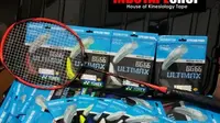 Perlengkapan bulutangkis Yonex, ada yang murah tapi tidak dijamin keasliannya.