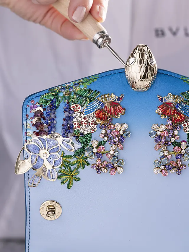 Bvlgari dan Mary Katrantzou Hadirkan Koleksi yang Indah dan Penuh Daya Pikat