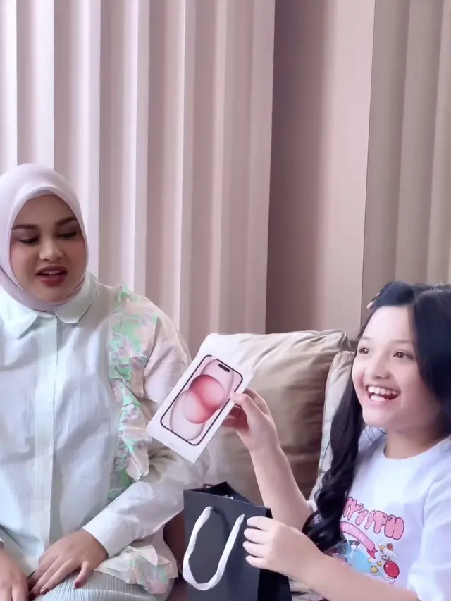 Ulang tahun Arsy. [Foto: Instagram/queenarsy]