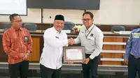 Upaya membantu pemerintah dalam mencegah stunting di Kabupaten Berau, Kalimantan Timur membuat Berau Coal diganjar penghargaan.