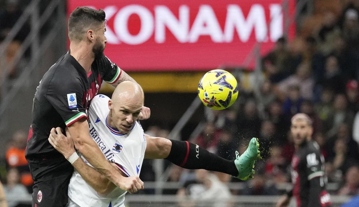 Pemain AC Milan, Olivier Giroud, saat melawan Sampdoria pada laga Liga Italia di Stadion di San Siro, Sabtu (20/5/2023). Rossonerri menang dengan skor 5-1. (AP Photo/Antonio Calanni)