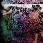 Tantangan membedakan warna dalam puzzle 1000 warna (foto : puzzle.lamingtondrive.com)