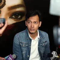 Meski sebagai aktor tidak seharusnya fokus pada kesuksesan sebelumnya, namun pikiran itu sering kali terlintas. Fedi Nuril sadar, hal itu bisa menjadi penghambat peran yang akan dilakoninya. (Deki Prayoga/Bintang.com)