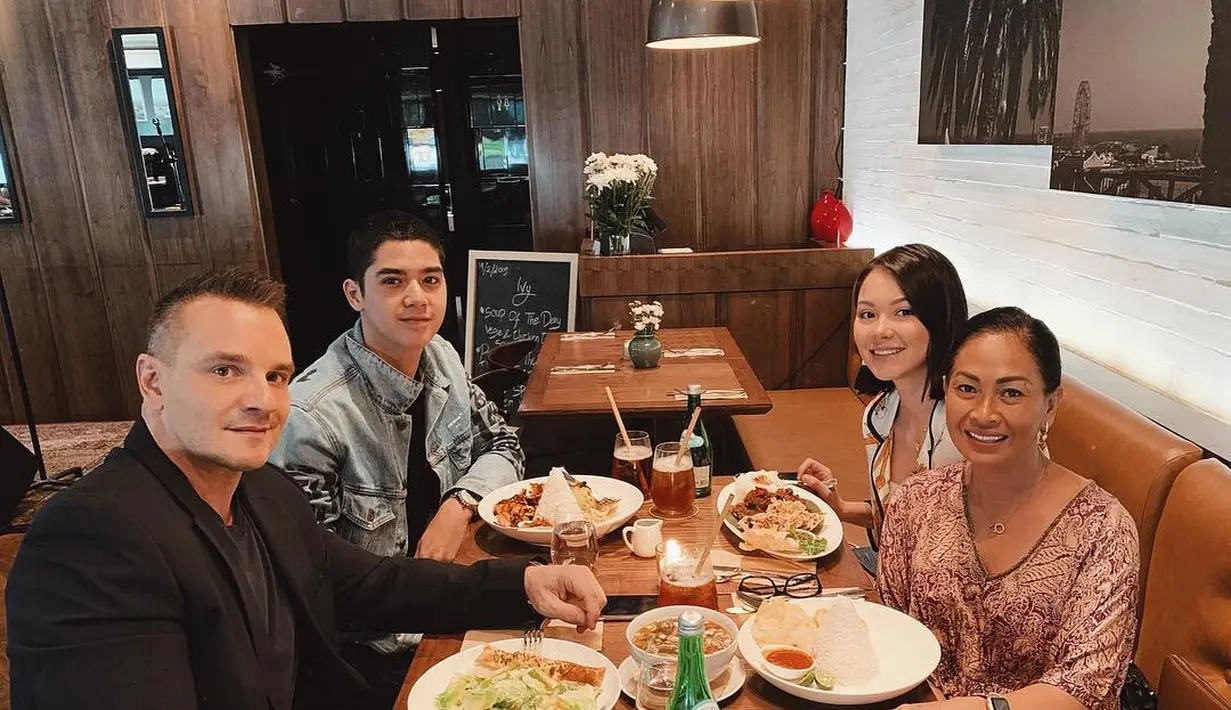 Al Ghazali dan Alyssa Daguise