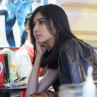 Mikha Tambayong syuting film Promise di Milan, Italia. (Alexander Thian/Screenplay Films)