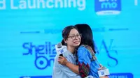 Anak dan Ibu Memecah Tabungan Rindu setelah 10 Tahun Tak Bertemu