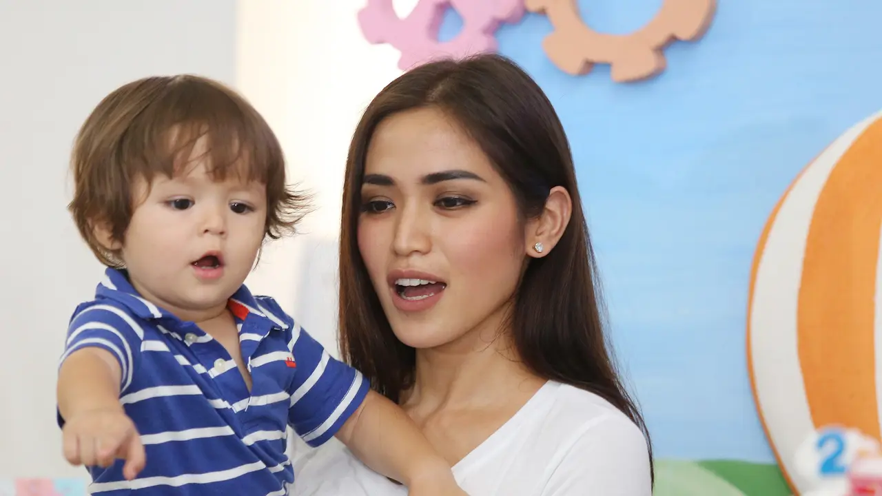 [Bintang] Jessica Iskandar dan El Barrack Alexander