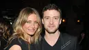 Cameron Diaz dan Justin Timberlake. Perbedaan usia: 11 tahun. Dua selebriti ini memulai hubungan asmara pada tahun 2003, namun empat tahun kemudian mereka memutuskan untuk berpisah. (AFP/Bintang.com)
